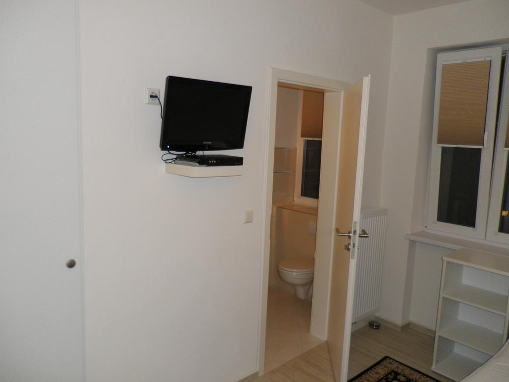 Astra Hotel Kaiserslautern Pokoj fotografie