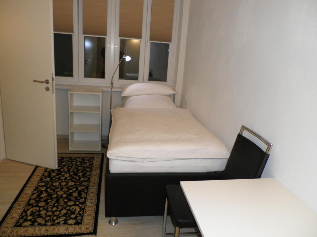 Astra Hotel Kaiserslautern Pokoj fotografie